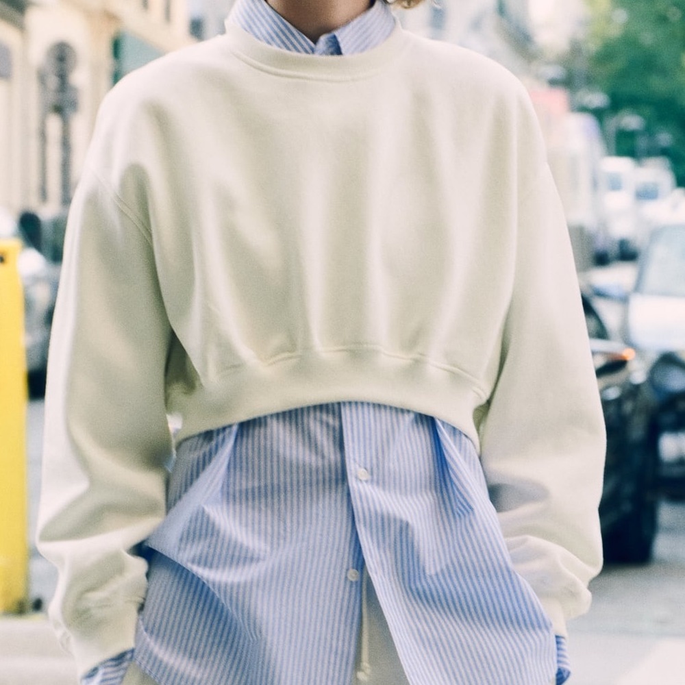 Cropped Sweatshirt